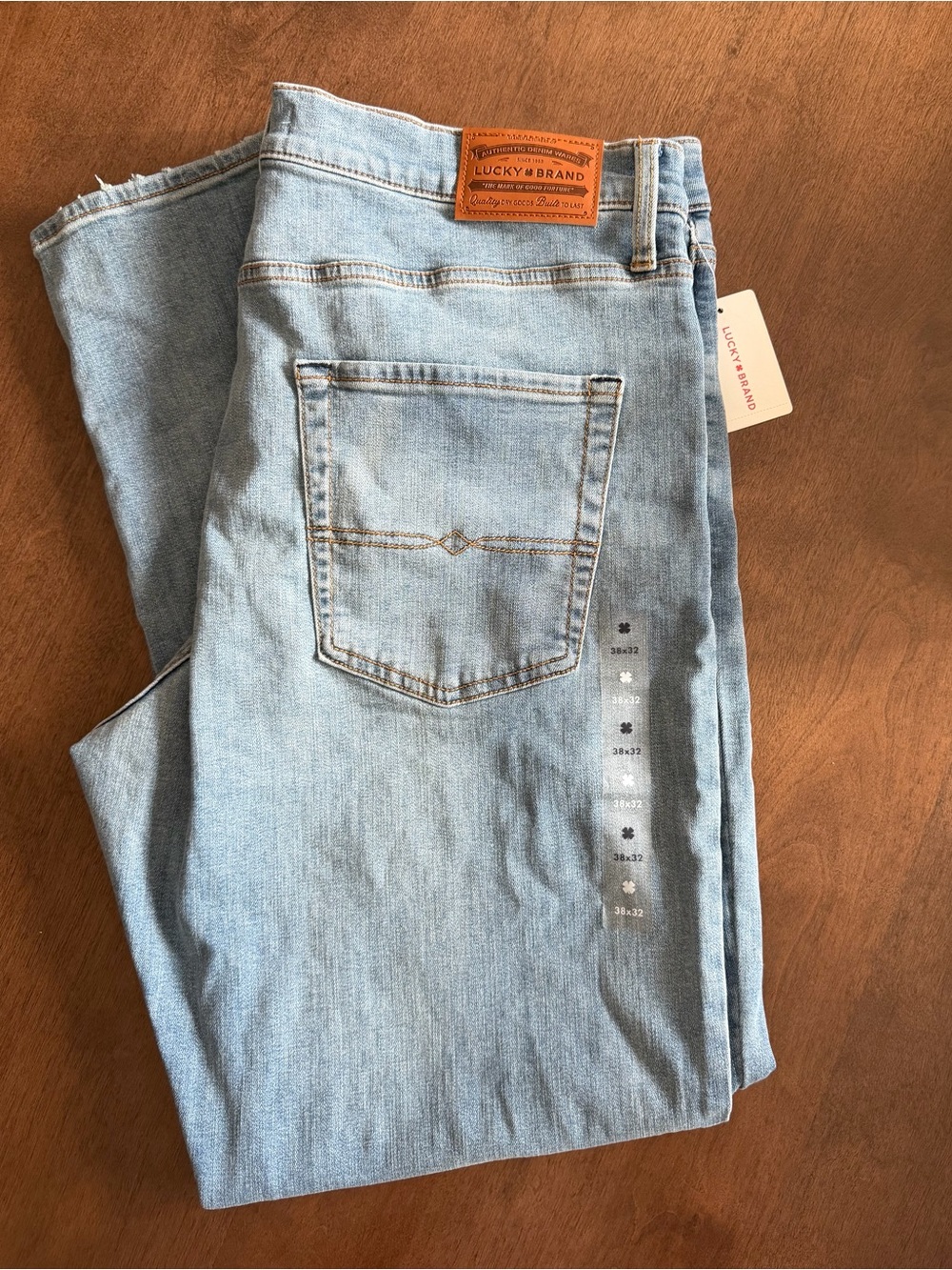 Lucky Brand Light Wash Athletic Fit Men’s Jeans